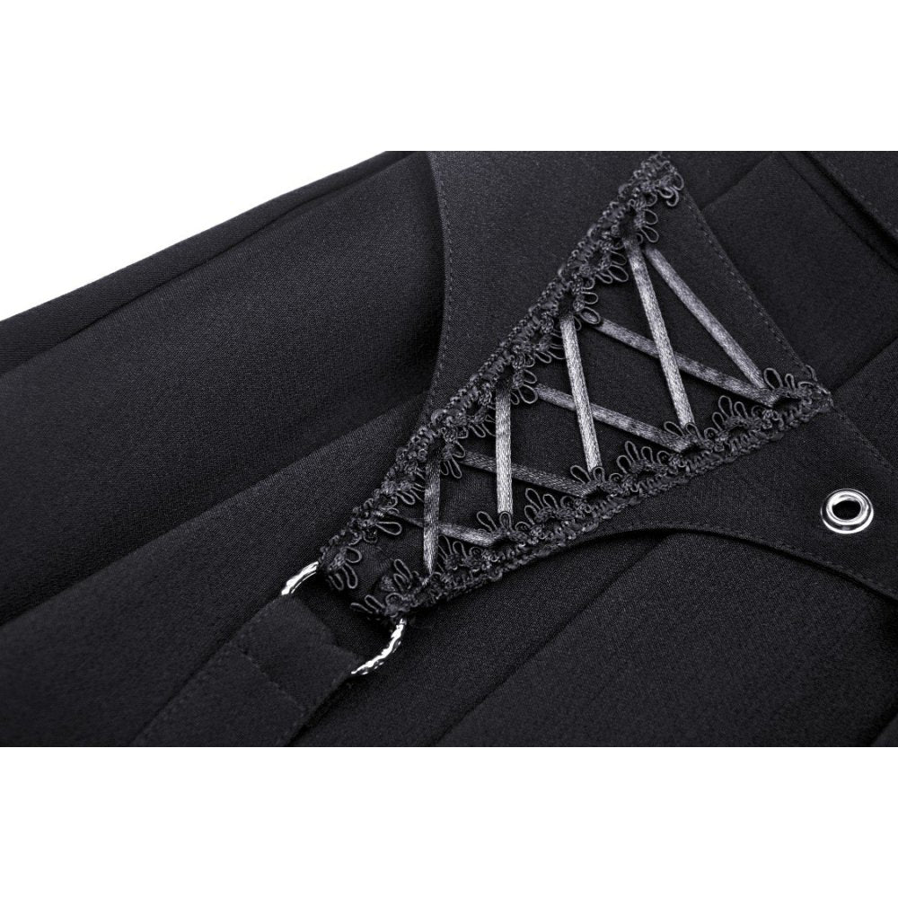 Schwarzer Faltenrock mit Corset-Schnürdetails, integrierten Straps und silbernen Metallschnallen – ausdrucksstarkes Gothic- und Bondage-inspiriertes Club- und Partyoutfit mit modernem Twist.