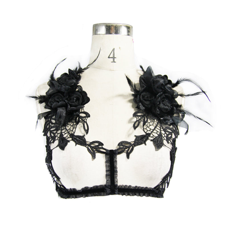 Eva Lady Gothic Brustschmuck „Indiscrete“ – Spitzen-Harness mit Federn & Rosen