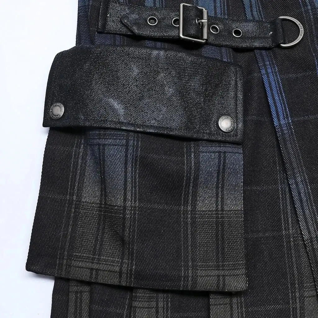 Detail des abnehmbaren Punk-Sporrans vorne am Kilt