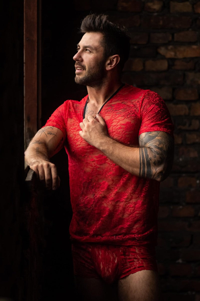 Herren T-Shirt aus transparenter Spitze von Anais for Men – Vorderansicht mit schwarzem Halsausschnitt