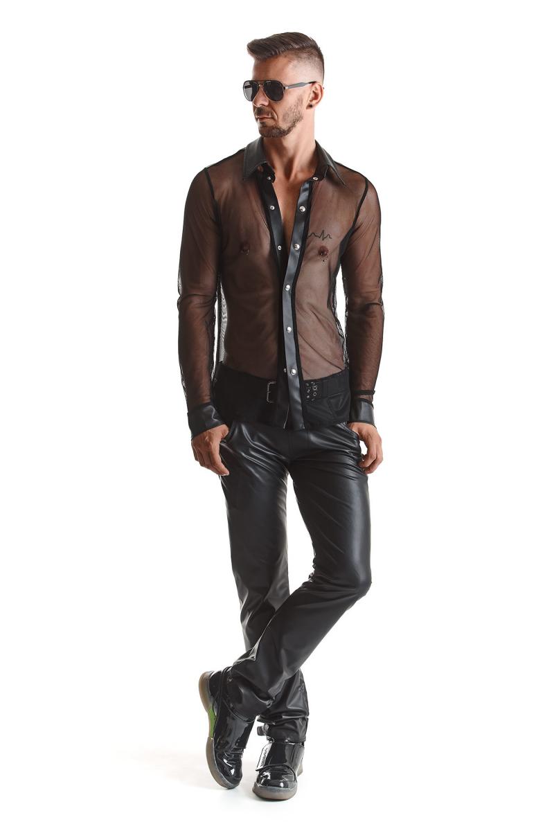 Stylisches Outfit-Foto mit Model – Clubwear-/Fetish-Look