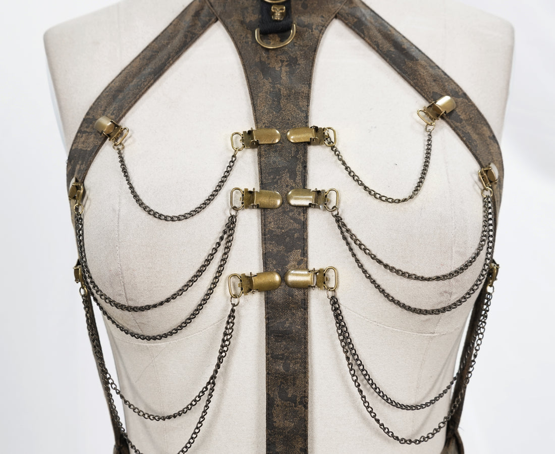 Verstellbares Steampunk Harness aus brauner Lederoptik
