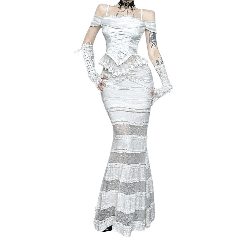  Sinnliches Kleid mit viktorianischem Flair, schwarzer Spitze und Corsagen-Design – perfekt für besondere Anlässe mit düsterer Eleganz.