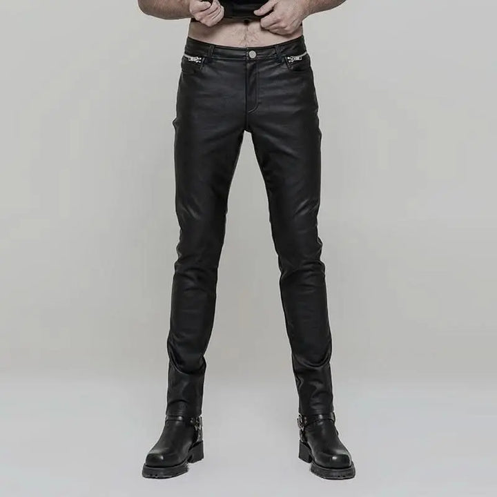 Close-up Heavy-Metal-Zipper & Wetlook-Textur