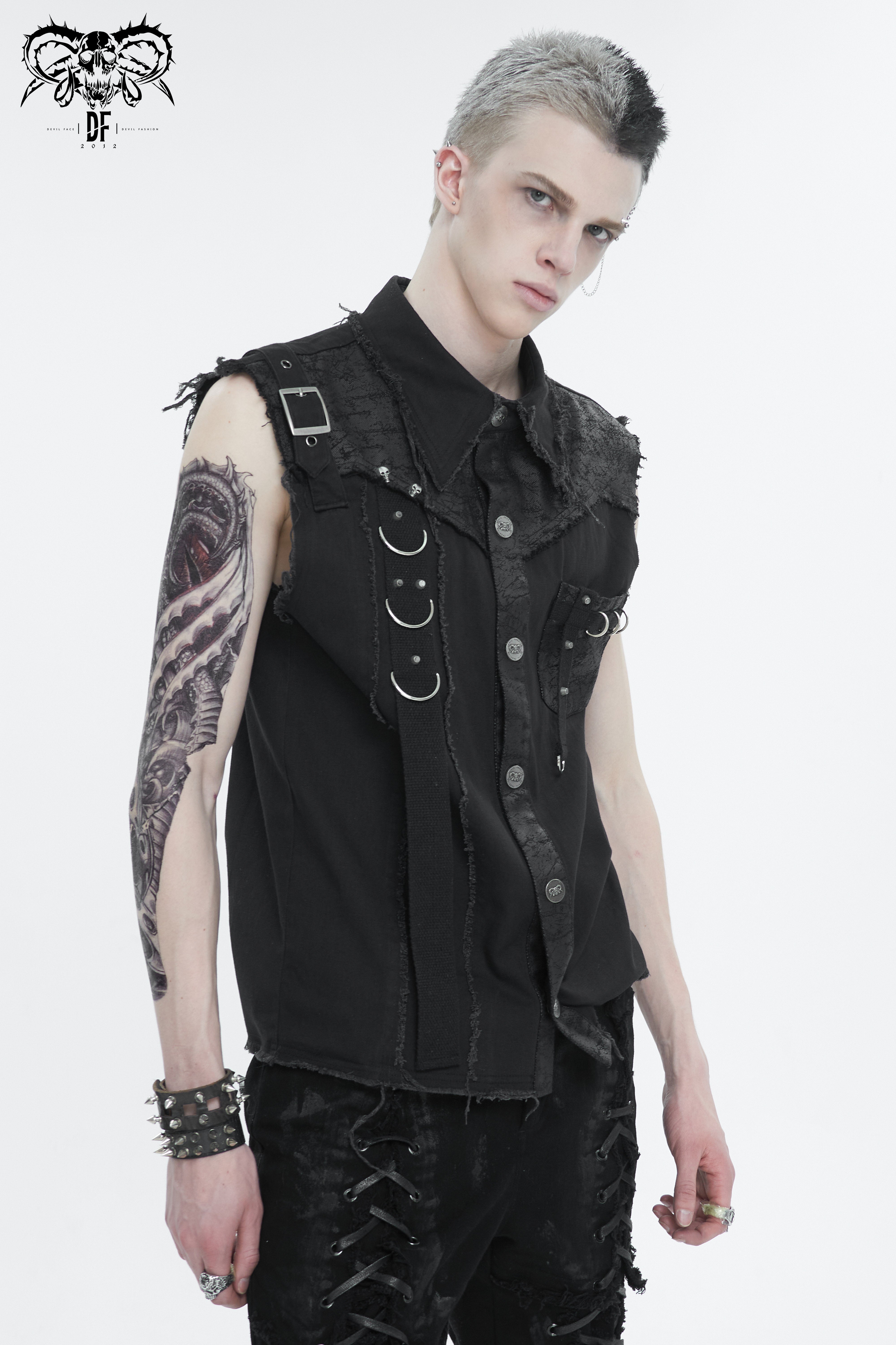 Totenkopf-Druckknöpfe und gummierte Kontrastdetails der Punk Weste