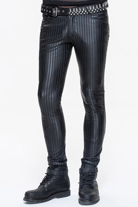 Enge Gothic Kunstlederhose mit vertikaler Streifenstruktur und Slim Fit Passform