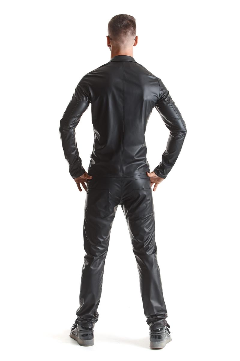 Wetlook Netz Jacke als Teil eines dominanten Fetish Outfits für Männer