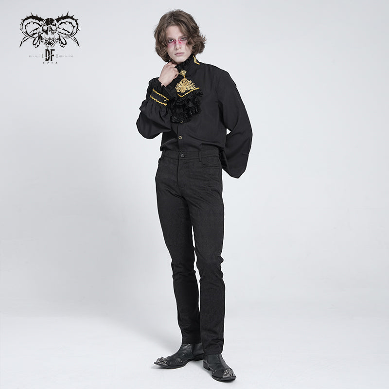 Model trägt das Victorian Shirt „Imperial Nocturna“ im Gothic-Stil