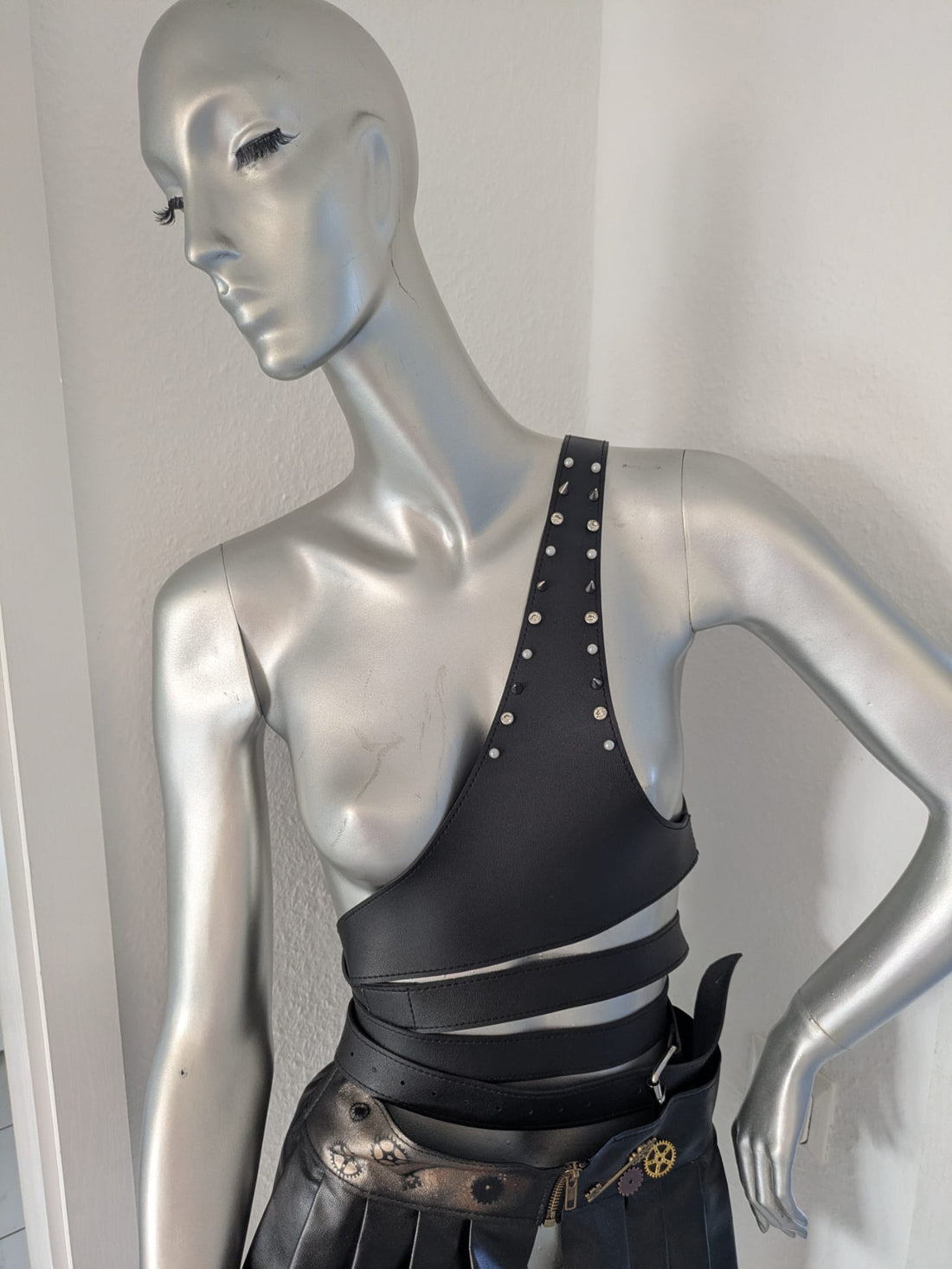 Harness “Velvet Vice” – Black faux leather harness with rhinestones, pearls &amp; pointed studs