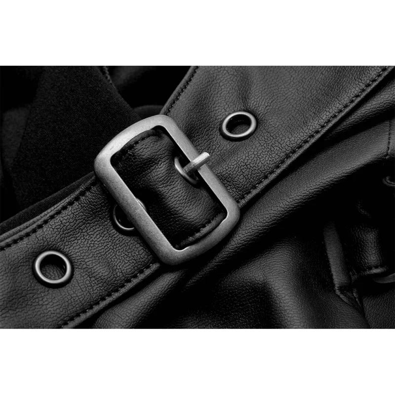 Mattes Wetlook-Kunstleder Stretchmaterial in figurbetonter Passform