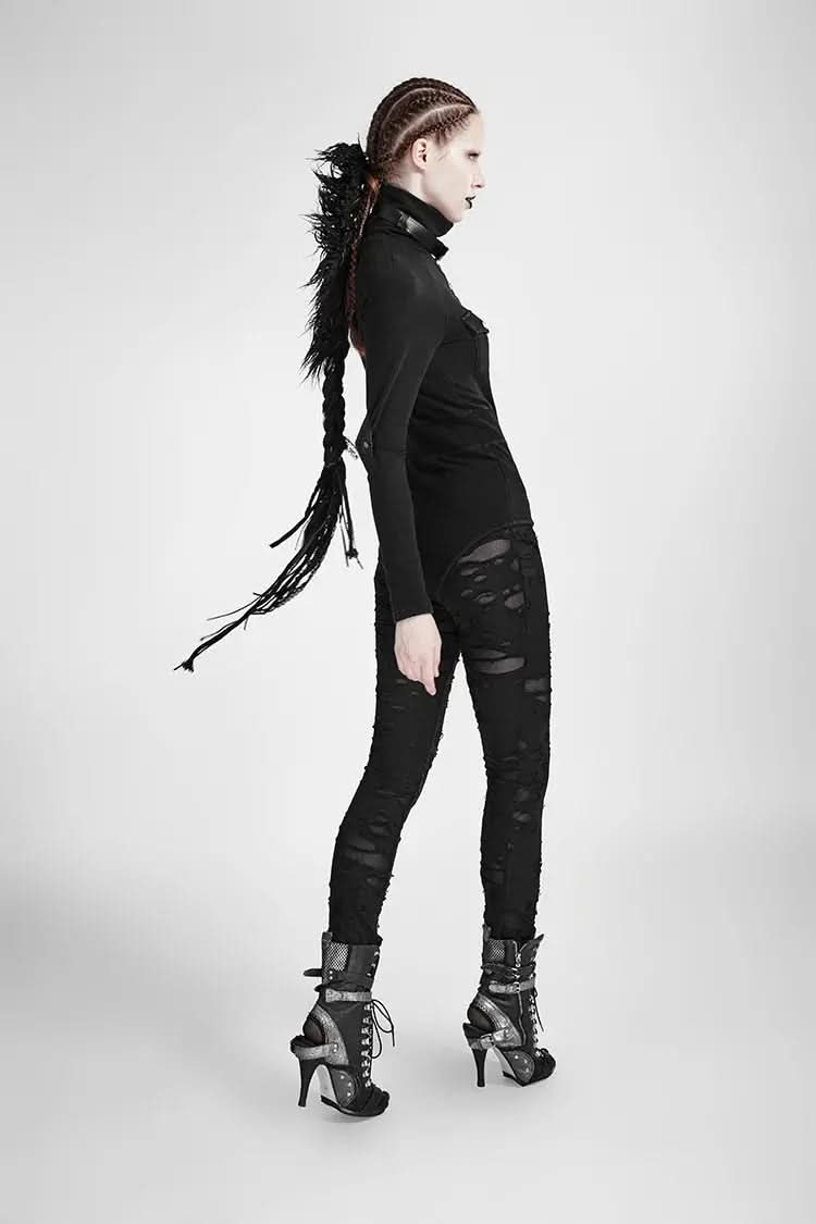 Modell trägt das Punk Rave Haarteil als Irokesen-Mohawk