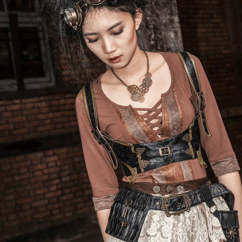 Steampunk Harness von RQ-BL mit Schnallen und goldbraunen Paspeln