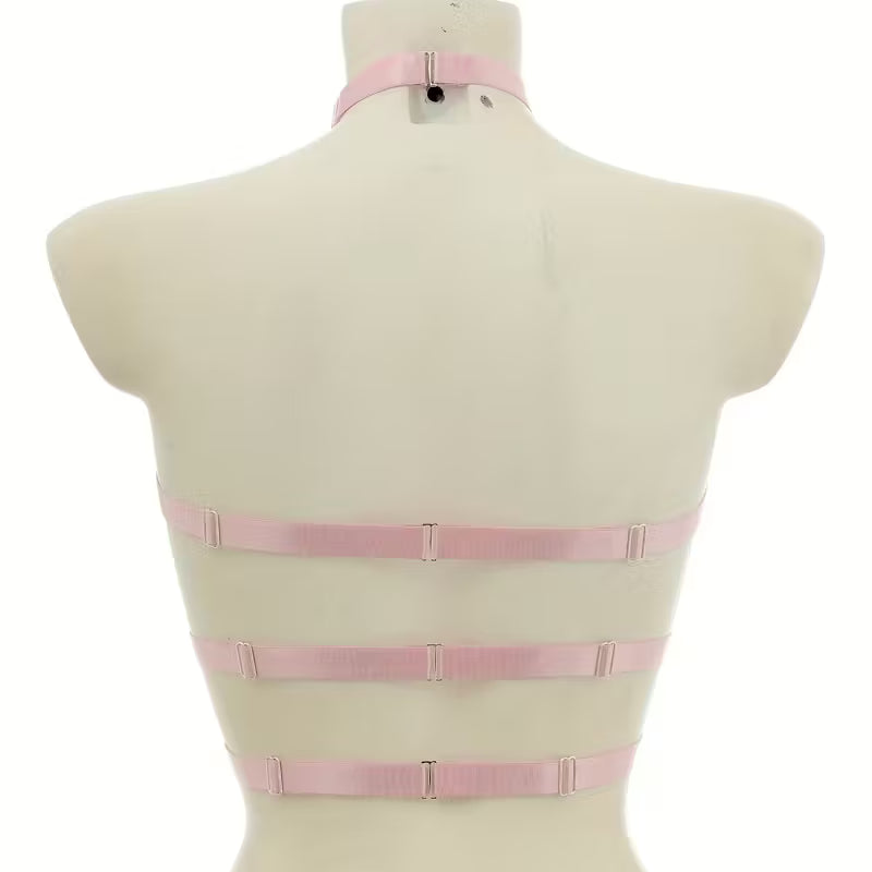 Styling-Inspiration: Rosa Gothic Harness als Accessoire für Party, Cosplay & Festival