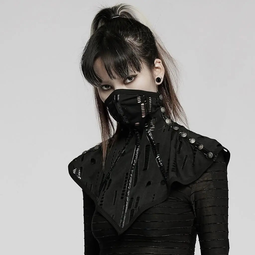 Verschlussdetail mit Druckknöpfen an der Schulter