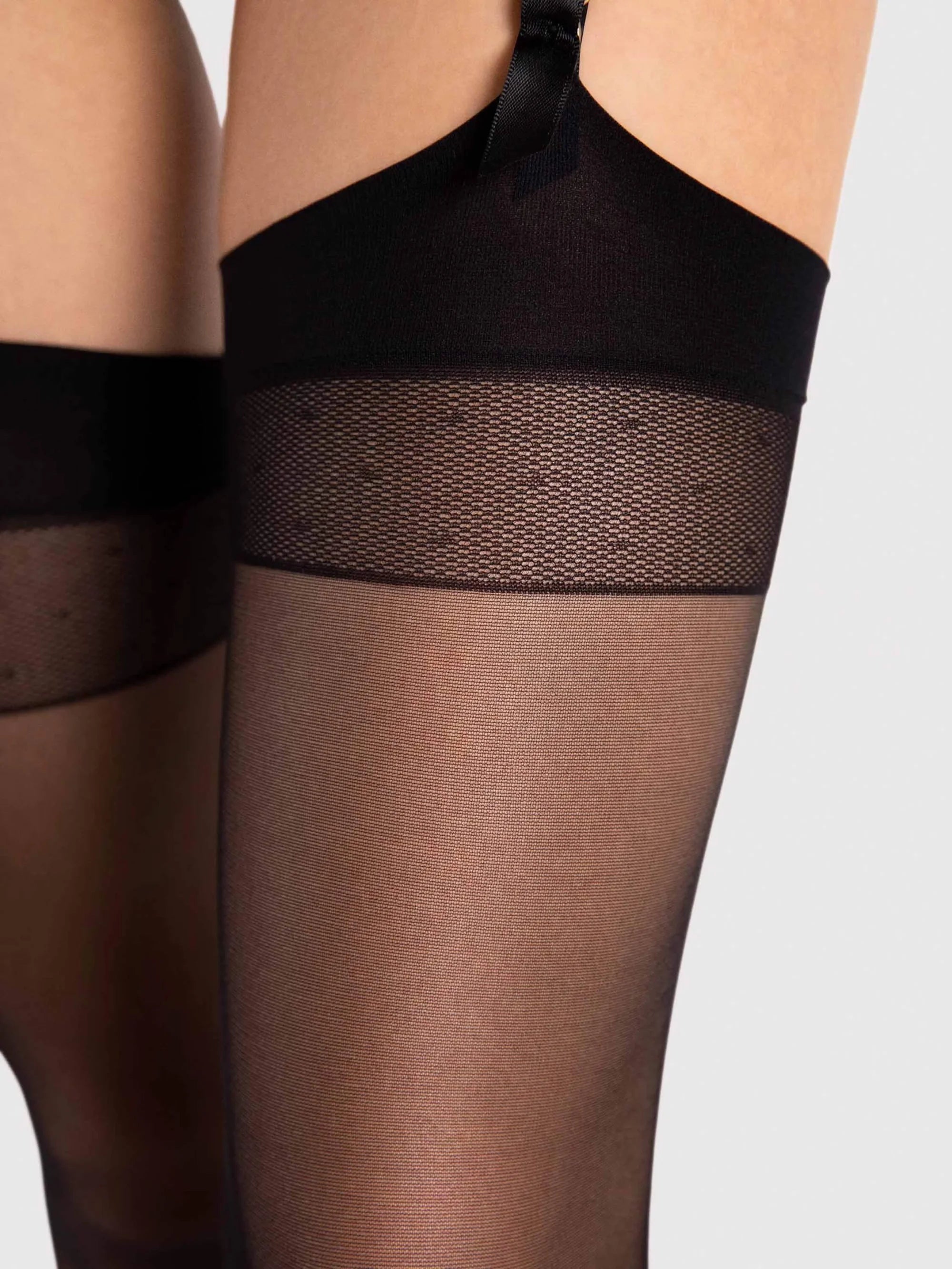 Fiore Diva Damen Strapsstrümpfe 20 DEN schwarz mit Naht und kubanischem Absatz