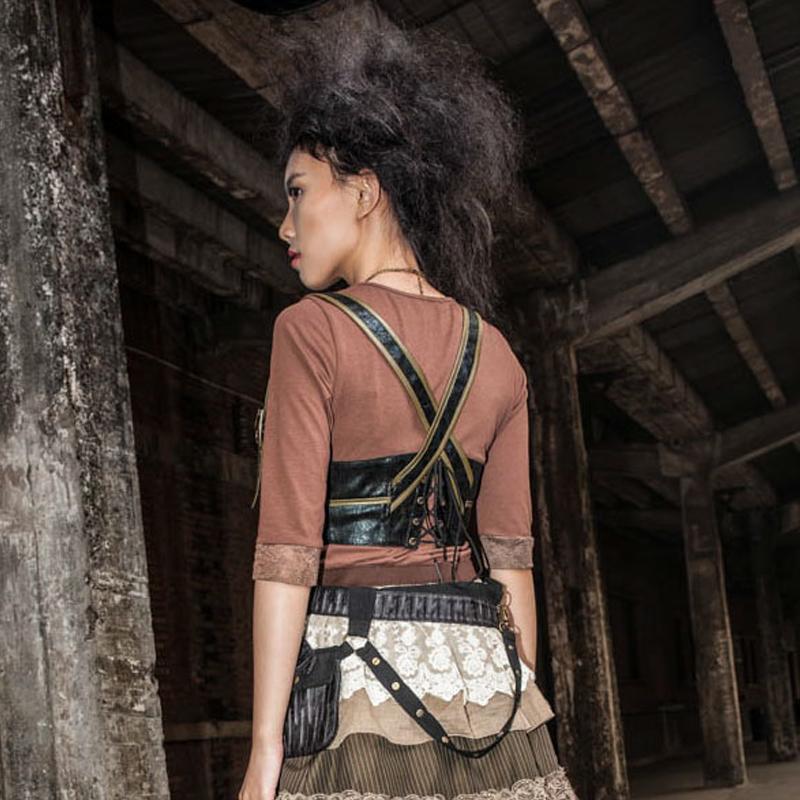 Steampunk-Gürtel mit Retro-Lederlook und Metallapplikationen