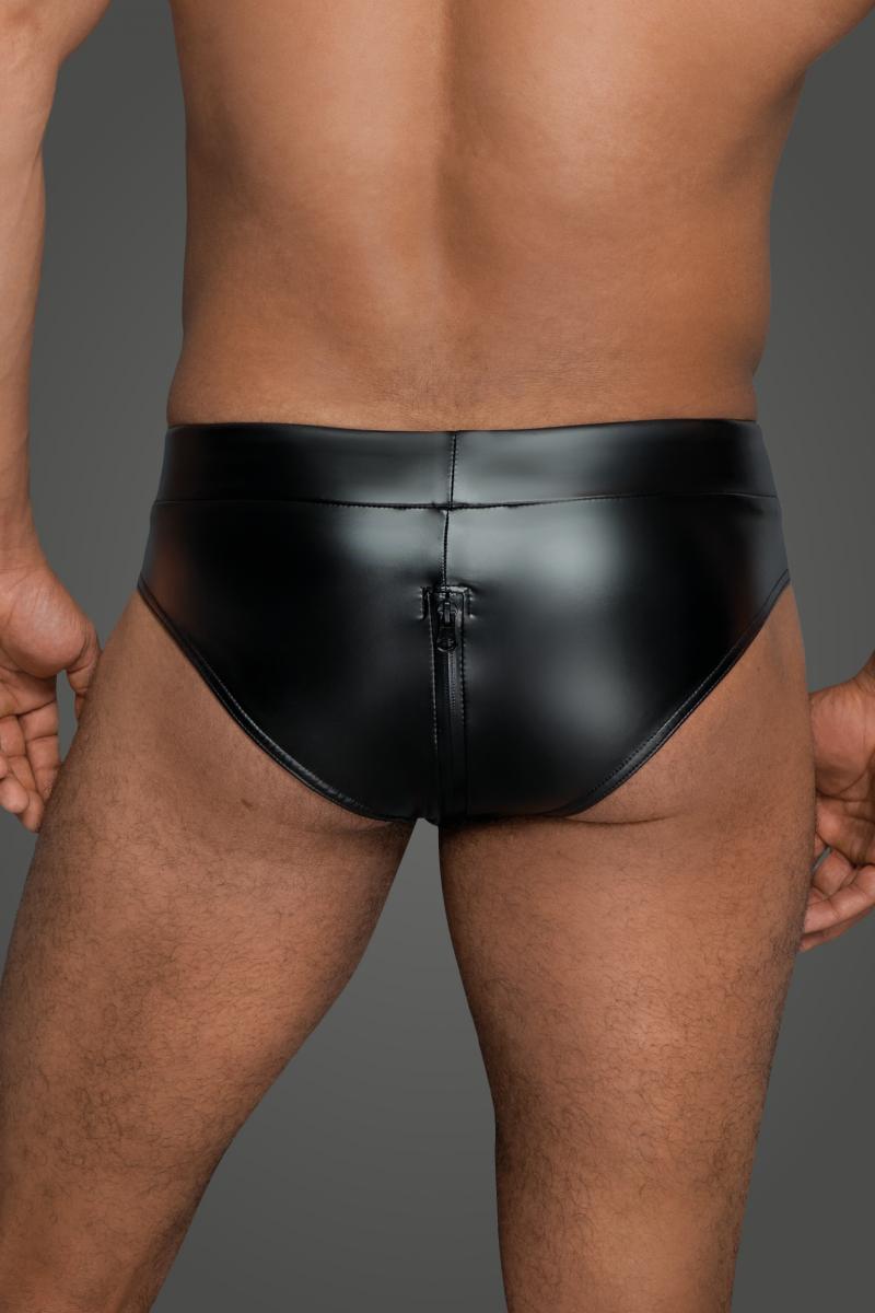 Erotische Herren Shorts aus Wetlook mit figurbetonter Passform