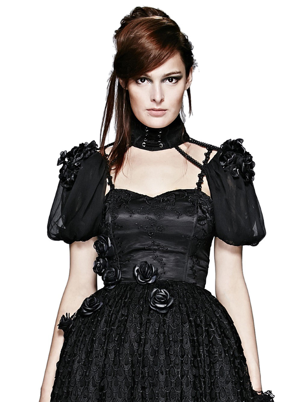 Detailansicht der transparenten Chiffon-Puffärmel und Satin-Rosen-Applikationen