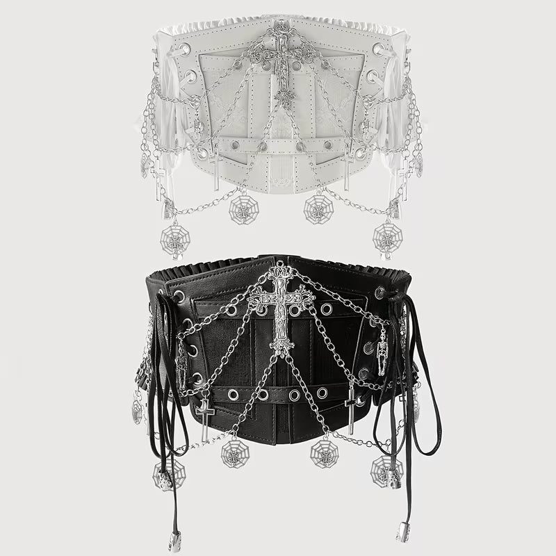 Nahaufnahme des prunkvollen Kreuz-Anhängers und der Kettenelemente