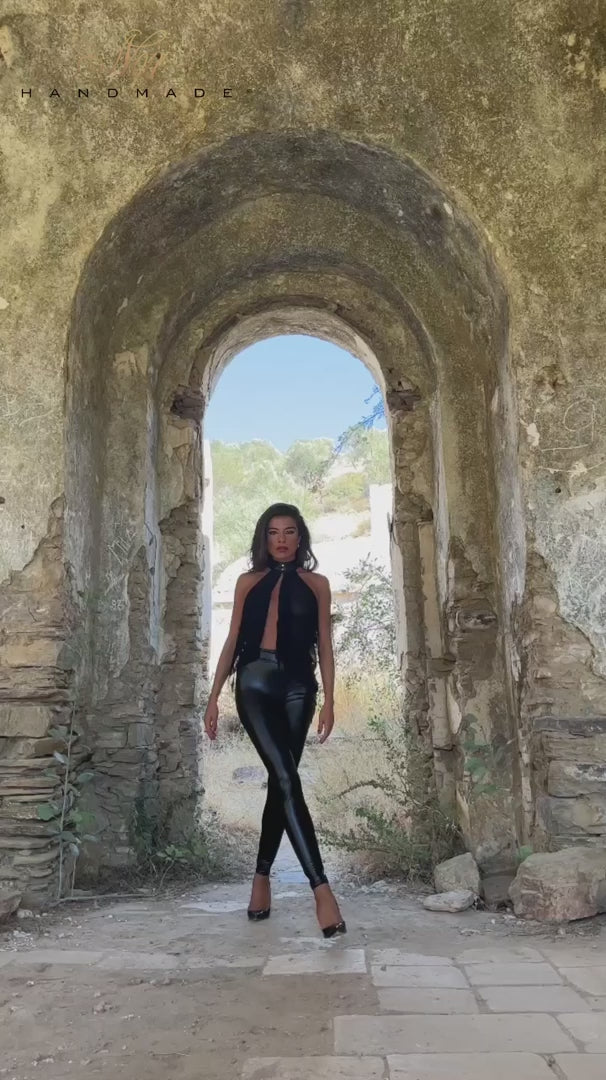 Noir Handmade Opium F349 Tüll-Bolero im Cape-Style mit Wetlook-Kragen Schwarz